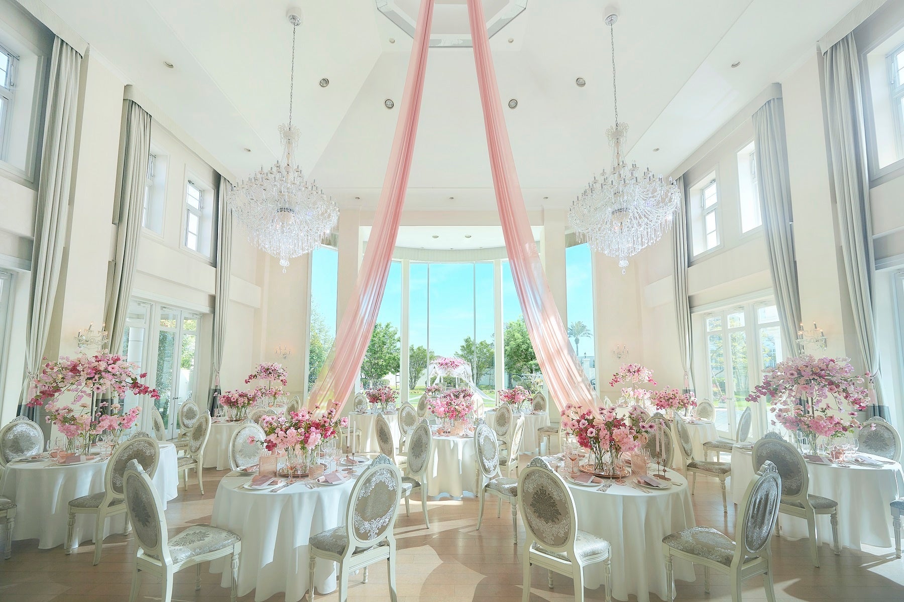 非日常空間で楽しむアフタヌーンティー