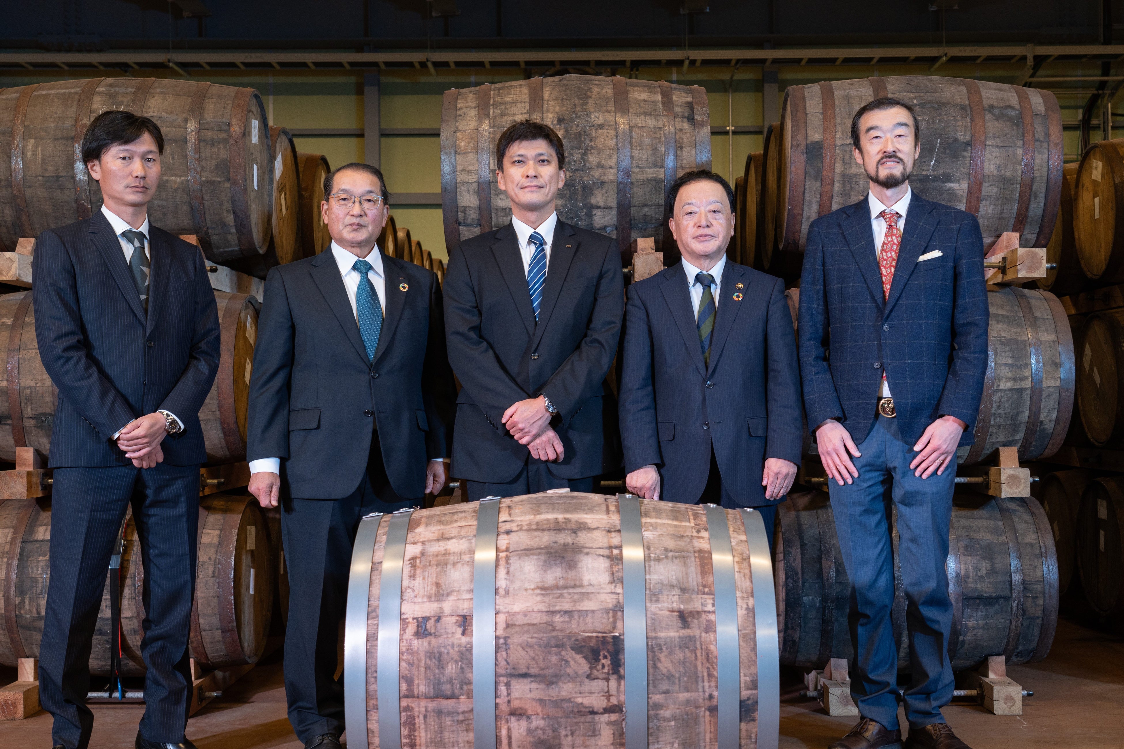 左から横山氏(大麦生産農家)、梶氏(JAふじ伊豆)、押田氏(キリンディスティラリー)、勝又氏(御殿場市長)、田中氏(キリンビール)