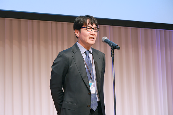 代表取締役社長 最高経営責任者 香川 仁