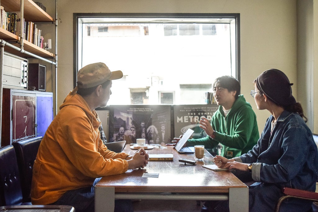 後継者のいない事業者にお話を聞き、後継者を募集する記事を書いていただきます。