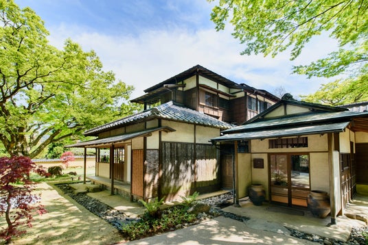 箱根・翠松園 2026年4月9日(木) しつらえを整え再開業 大正14年からの時が息づく 新たな滞在のひととき 箱根・翠松園 2026年4月9日(木) しつらえを整え再開業 大正14年からの時が息づく 新たな滞在のひととき