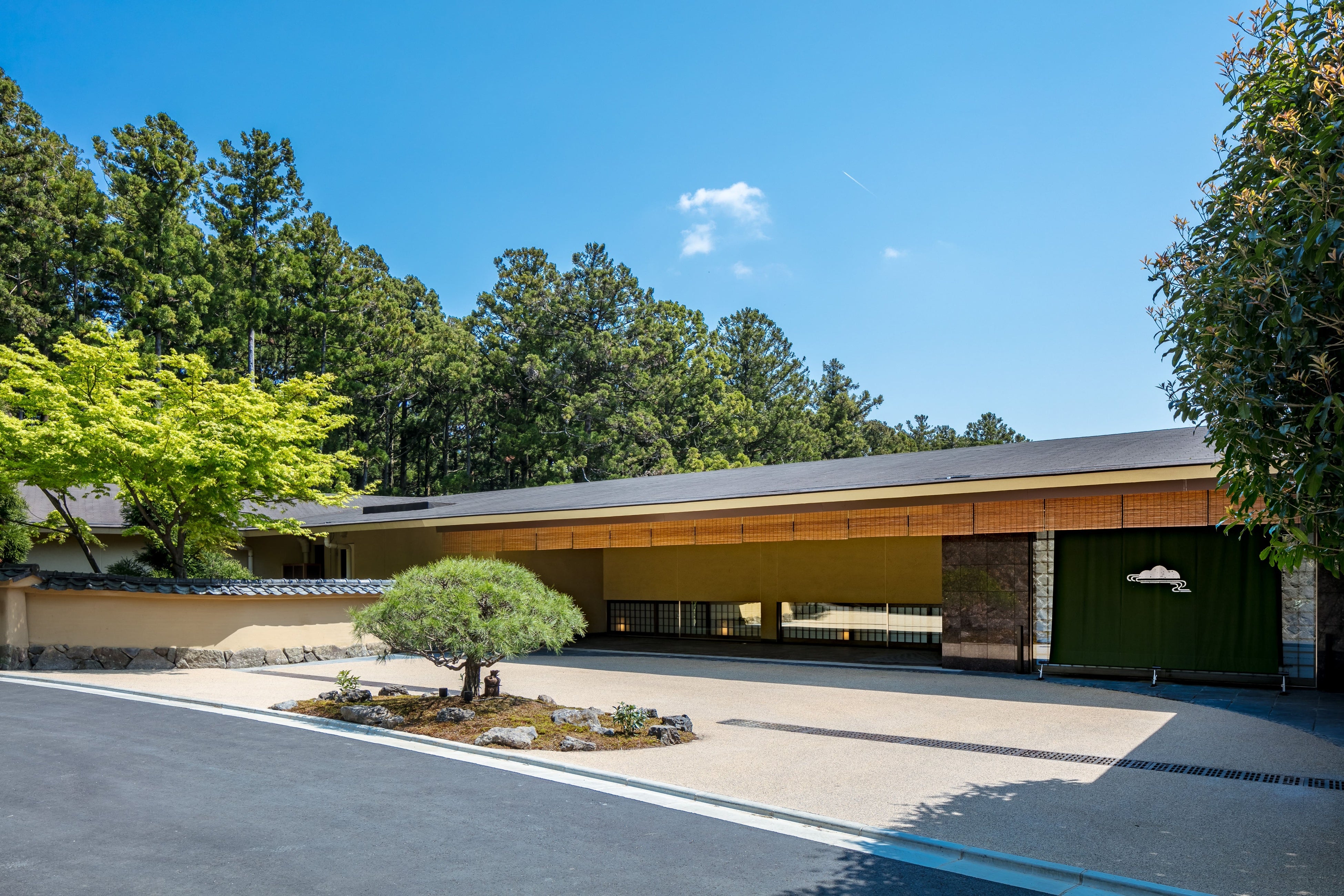 「箱根・翠松園」
