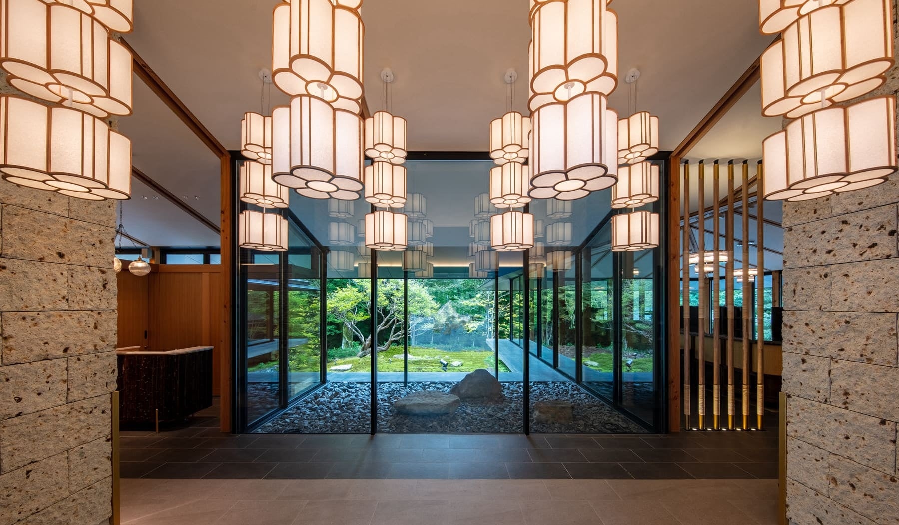 ふふ 日光 エントランス