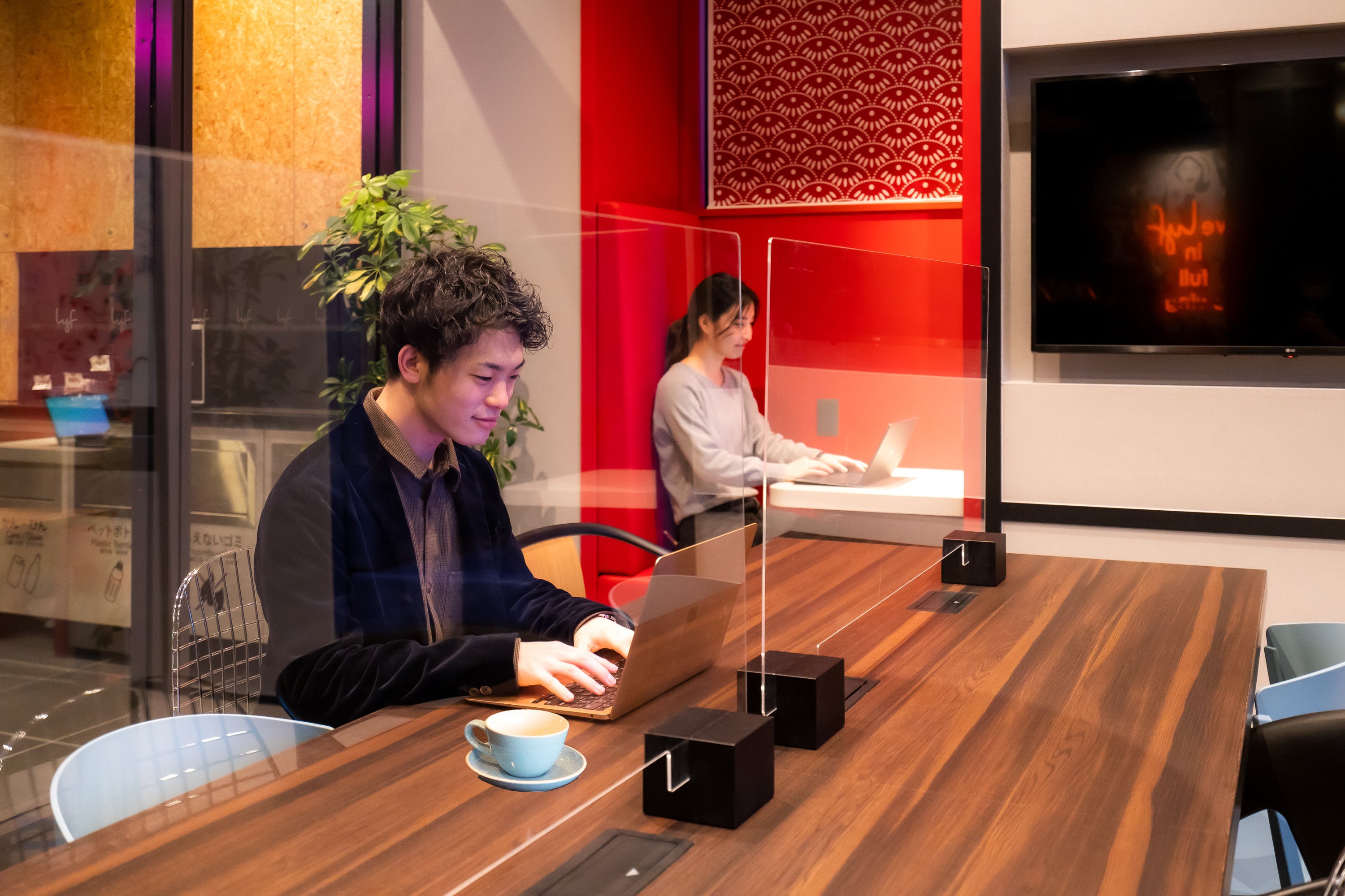 コロナ禍の働き方改革をホテルから 3連泊から始めるホテル暮らし 無料コワーキングスペース使い放題のお得な宿泊プラン販売開始 Lyf Tenjin Fukuoka ライフ天神福岡 株式会社アスコットジャパンのプレスリリース