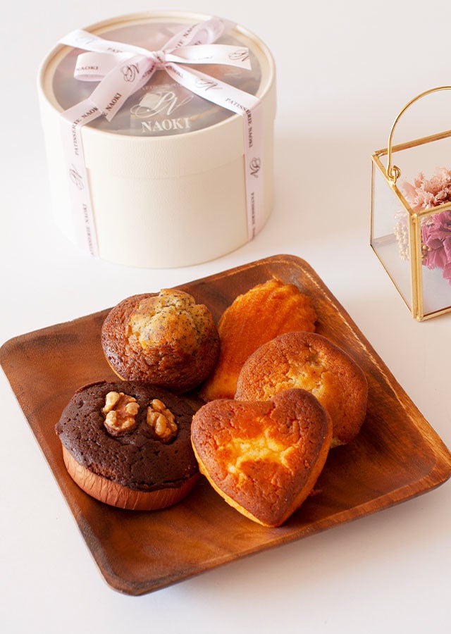 Patisserie NAOKI 焼き菓子 & プリザーブドフラワーアレンジメント Sサイズ  アンティークロゼ 