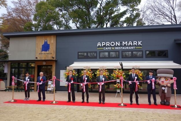 開業式典テープカット