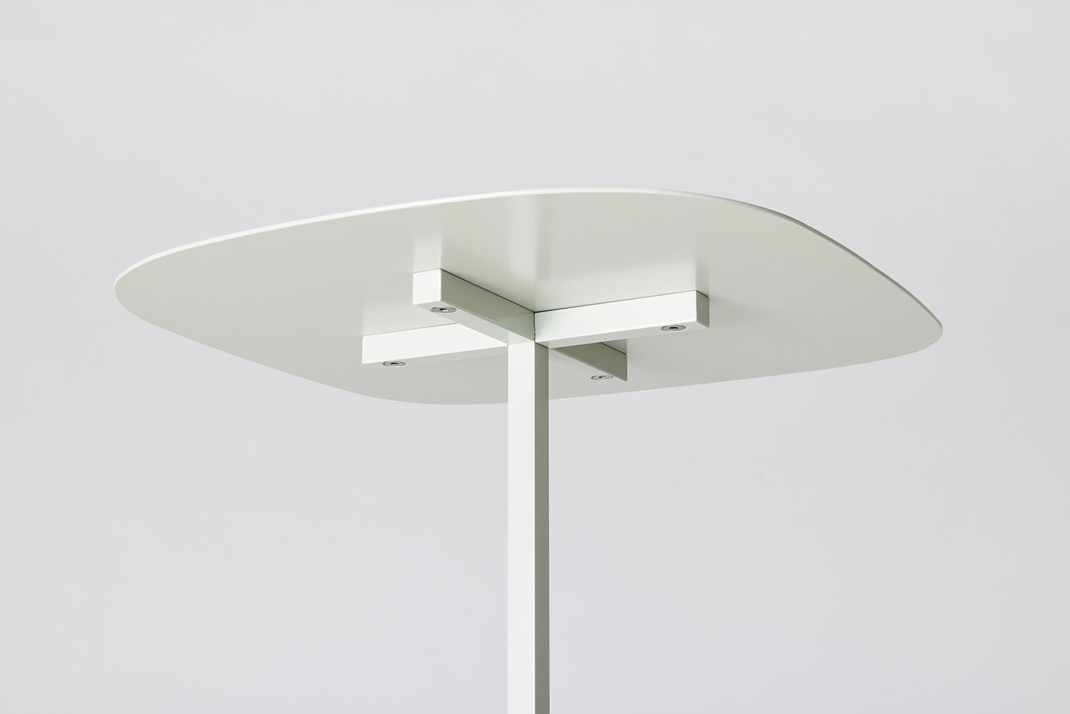 SOLID STEEL TABLE Light Grey