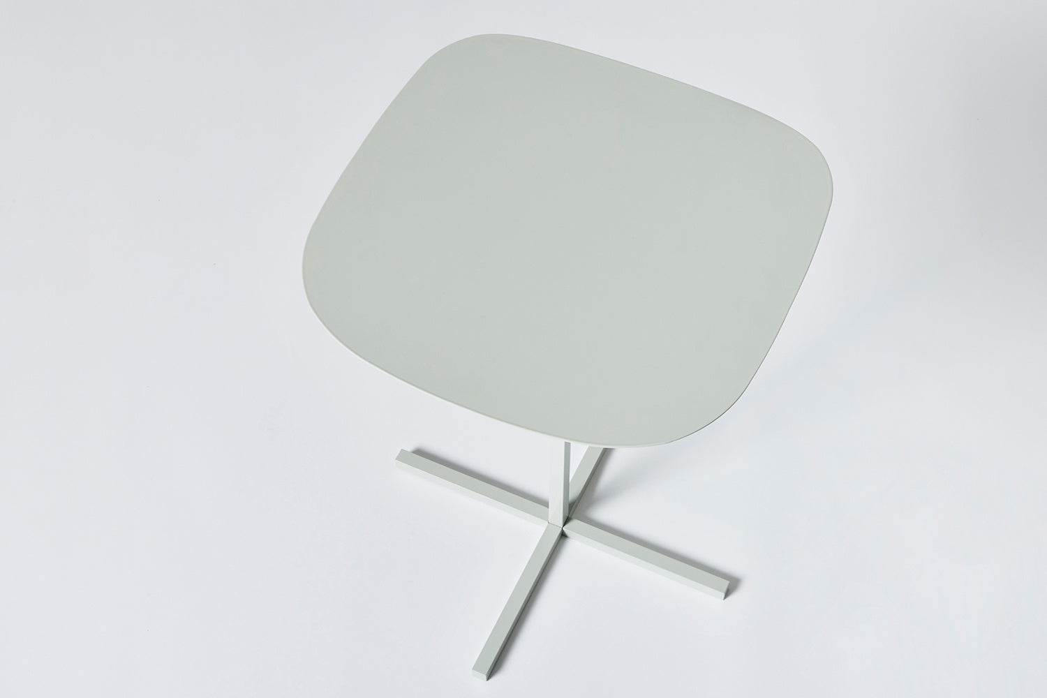 SOLID STEEL TABLE Light Grey