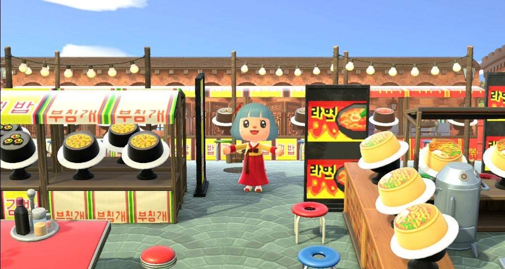 ③aTちゃんがK-FOOD島をご案内