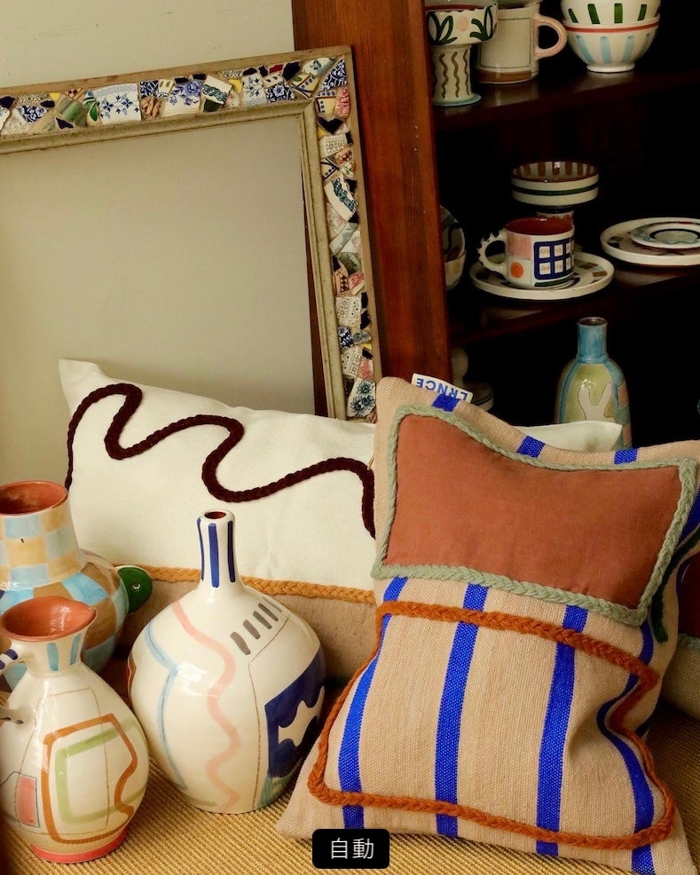 TRIBU-TO ベスト M ベージュ キャバン 丸の内店でアムステルダム発のブランド〈Tribu-to