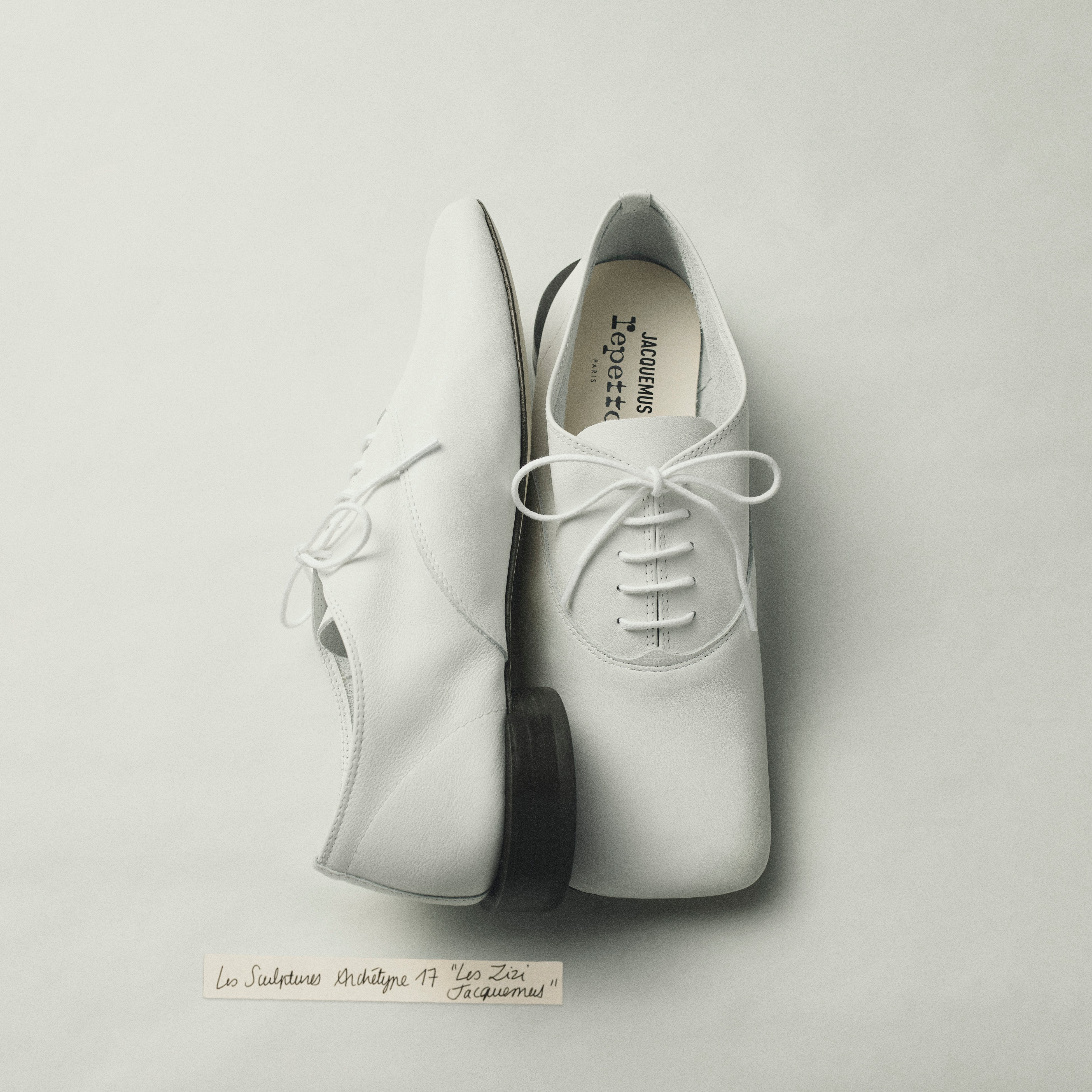 JACQUEMUS スハリオ スリフレス ヘンシルトレス 【関税込】 Find amazing products in Storefront Jacquemus' today | Jacquemus