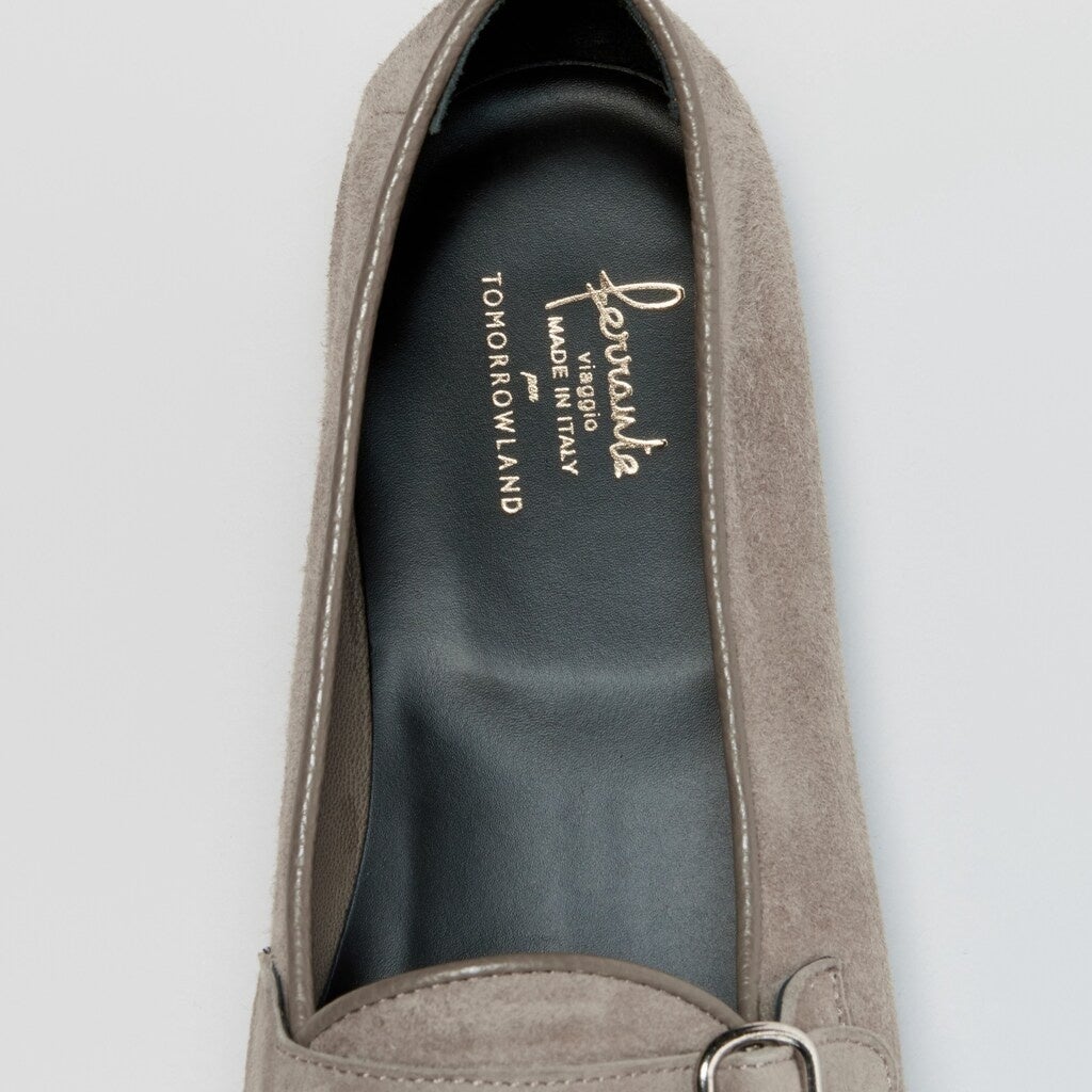 未使用 大丸別注ferrante(フェランテ) ローファー　限定品 FERRANTE フェランテ / ISEO スエード ローファー 返品・交換