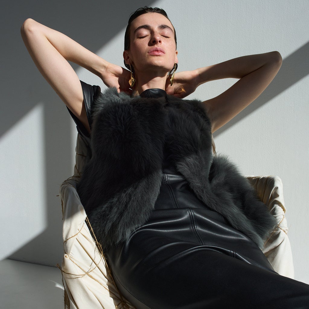 デ・プレ 丸の内〉にてイギリス発〈KARL DONOGHUE（カールドノ