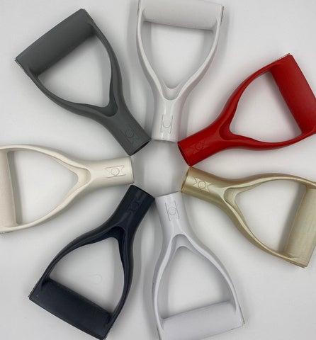 難燃性の高性能熱可塑性材料ULTEM™ 9085に複数のカラーバリエーションが加わり、航空機の内装など美観が重要な最終用途部品の用途がさらに広がりました。(写真 BUSINESS WIRE)