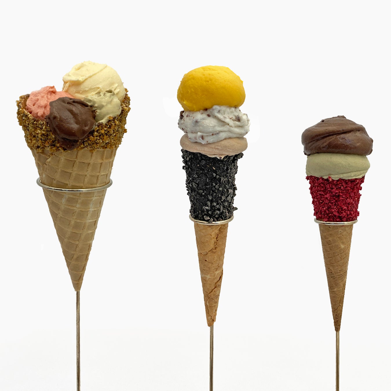 写真左から:グランデ(L) / レゴラーレ(M) / ピッコロ(S)