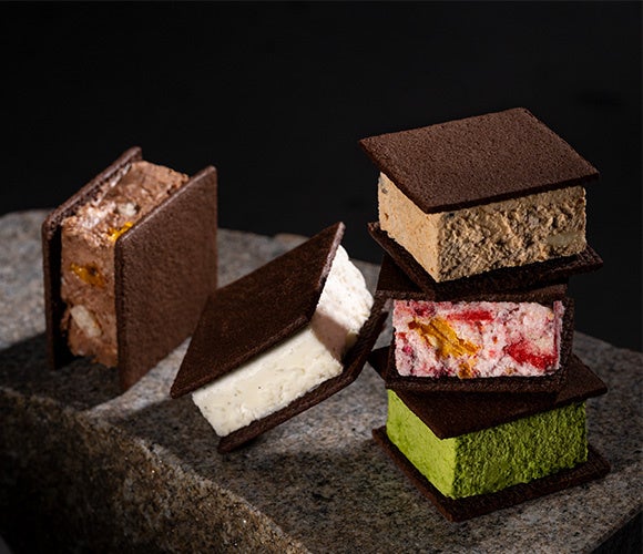 素材の組み合わせを楽しめる、色とりどりのクリーム