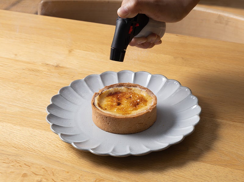 炙るスイーツ 出来立てキャラメリゼの新感覚スイーツ カフェが 東京 浅草橋にオープン 株式会社ライテックのプレスリリース