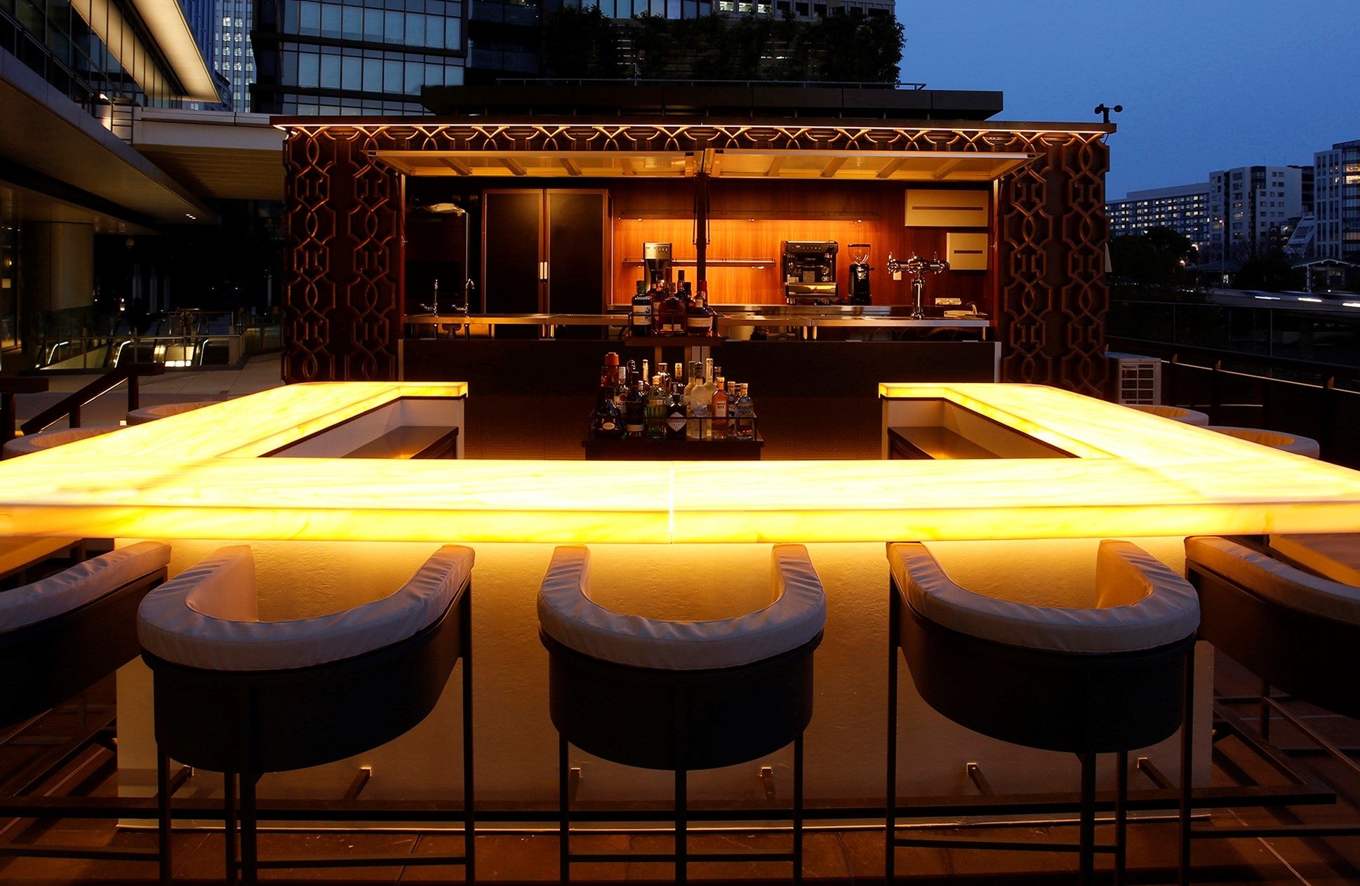 ベンジャミン テラスラウンジ