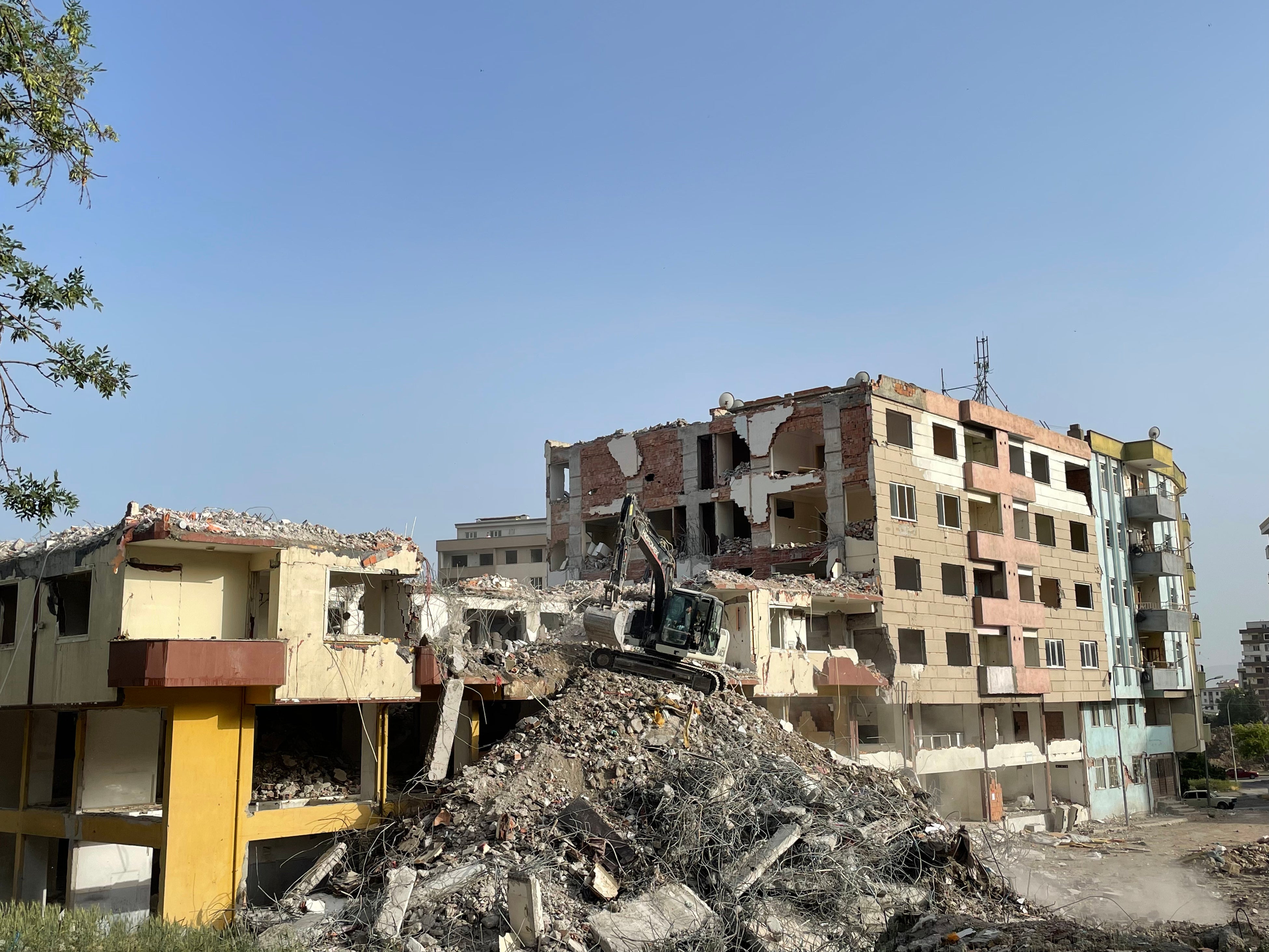 カフラマンマラシュ県の被災した街並み（6月）。シャンティ撮影