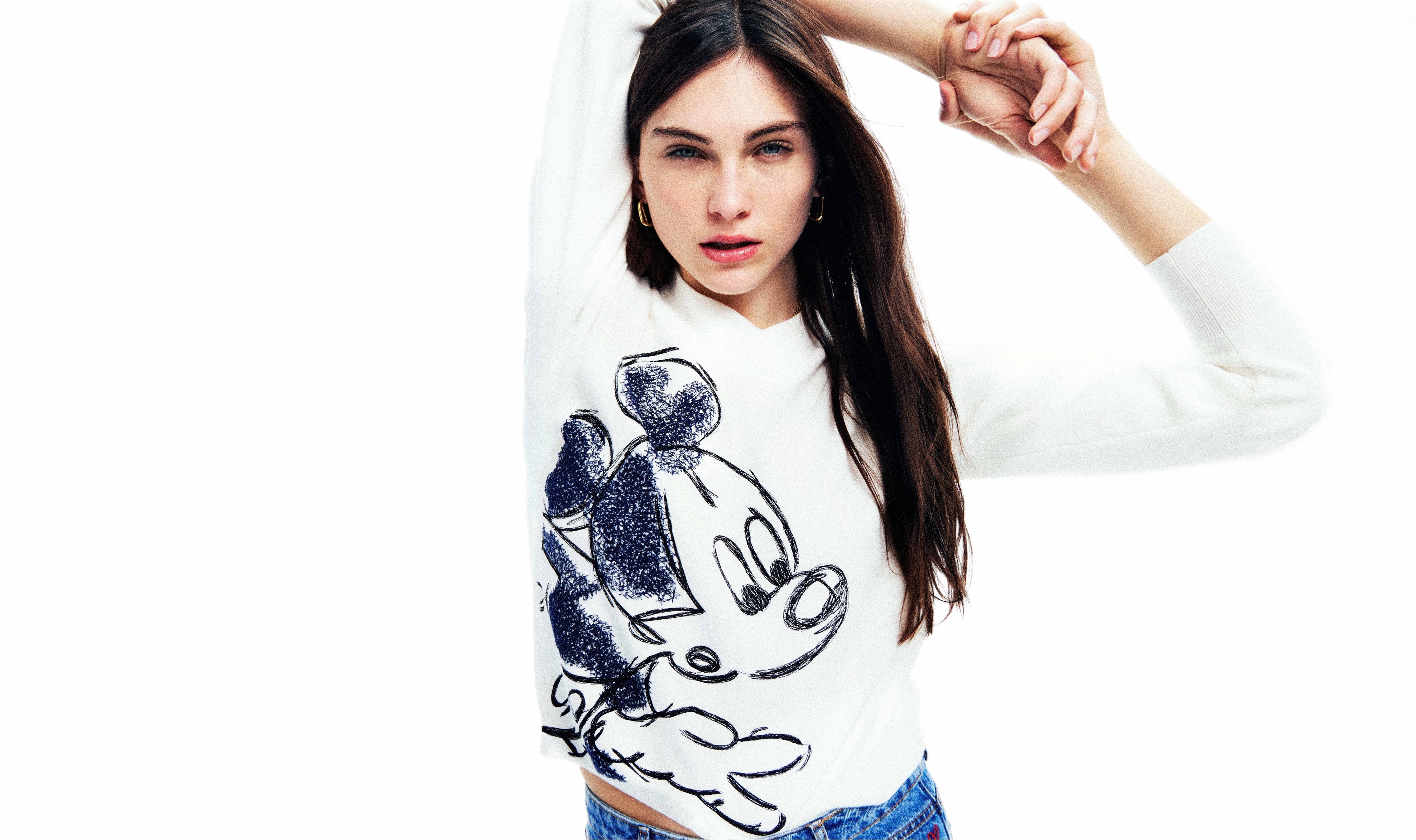 ©︎Disney Pull-over  ¥19,900 (税込) 