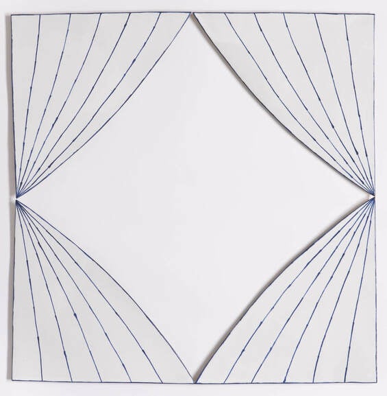  WINDOW／2020／ceramic,wood／77.4×77.0cm／©️Marianne Hallberg