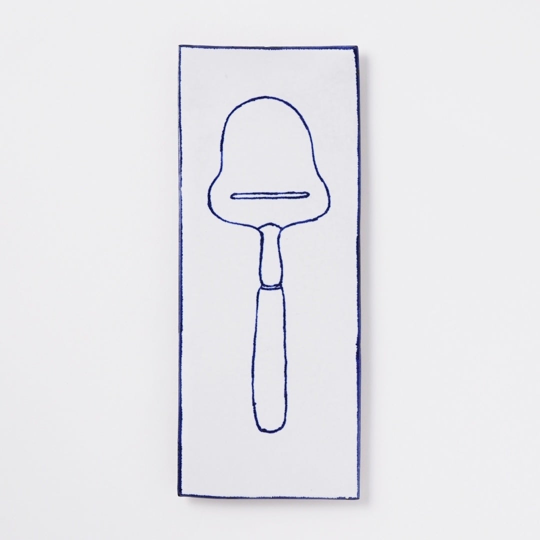 Cheese cutter ／2022／11.5×28.6cm ／©️Marianne Hallberg