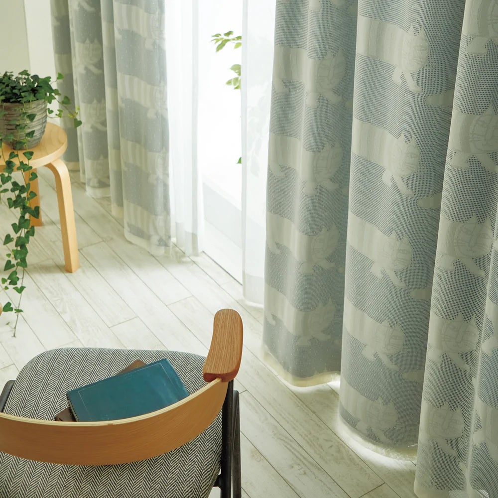 遮光カーテン（マイキー・レーシーシャット）