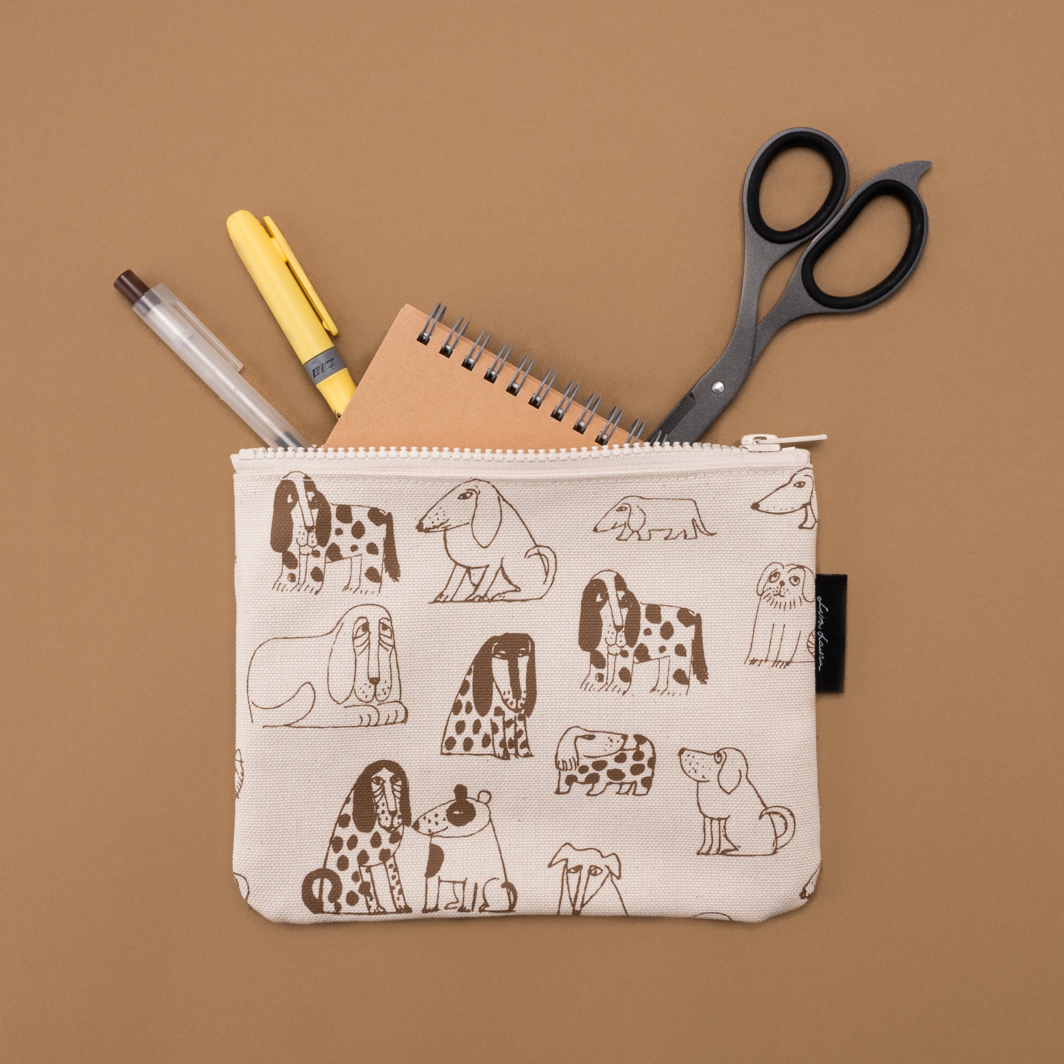 ポーチ（スケッチいぬたち）￥2,750（税込）