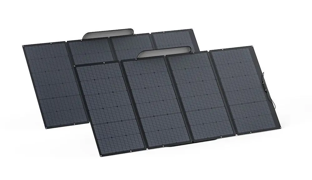 青森ねぶた祭において、EcoFlowのソーラーパネルとポータブル蓄電池を