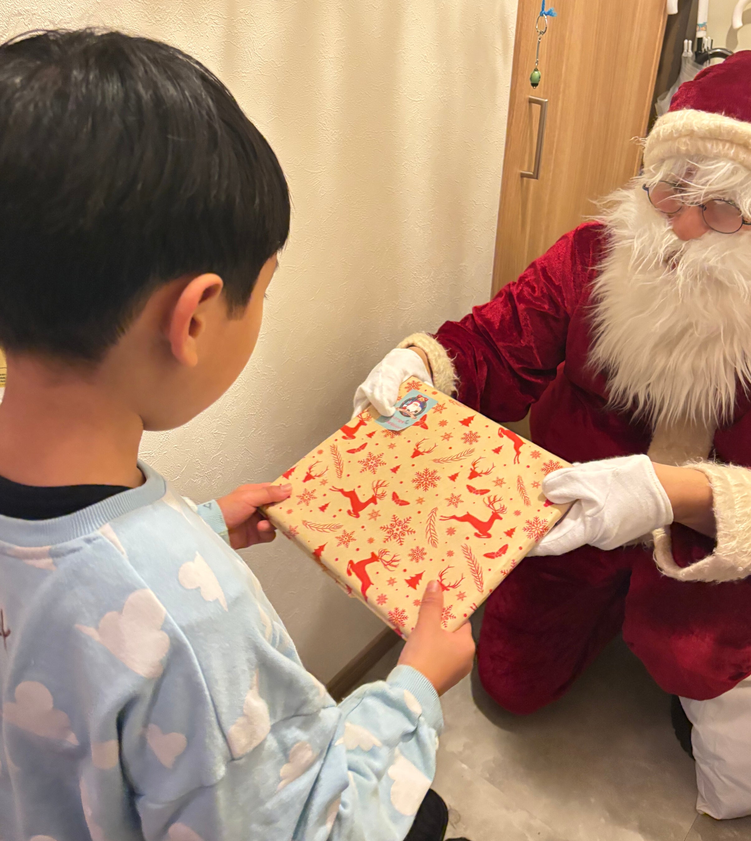 活動参加者募集】認定NPO法人チャリティーサンタがクリスマスイブの