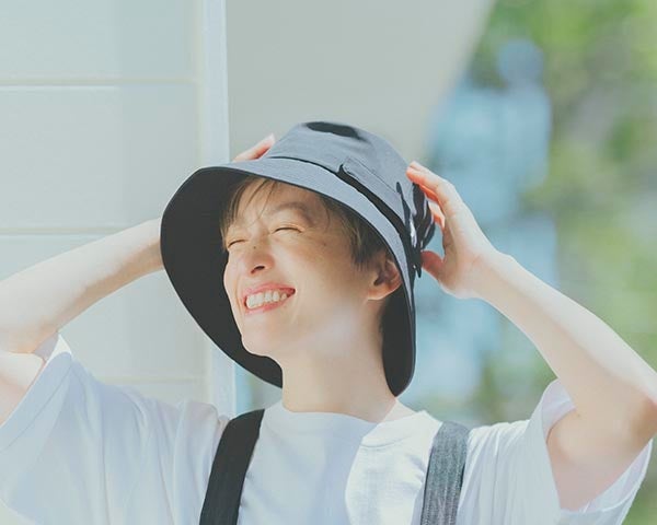 リンネル×kippis コラボシリーズ 特許取得済み・コカゲル搭載 super cool bucket hat 5,500円（税込）