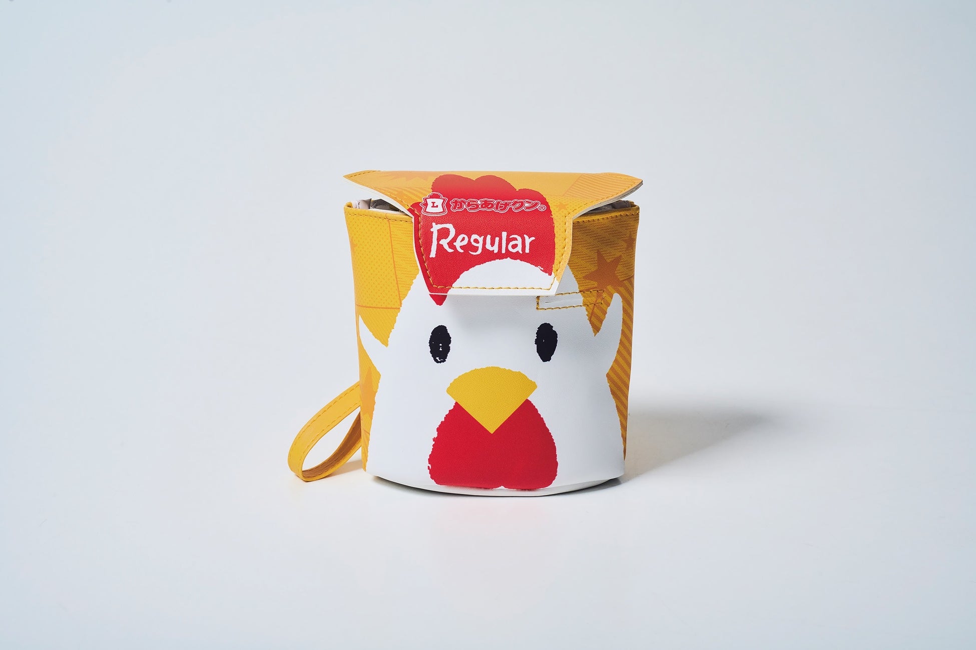 ローソンで大人気 累計販売数36億食突破 からあげクン がポーチに大変身 株式会社 宝島社のプレスリリース ローソンで大人気 累計販売数36億食突破 からあげクン がポーチに大変身 株式会社 宝島社のプレスリリース