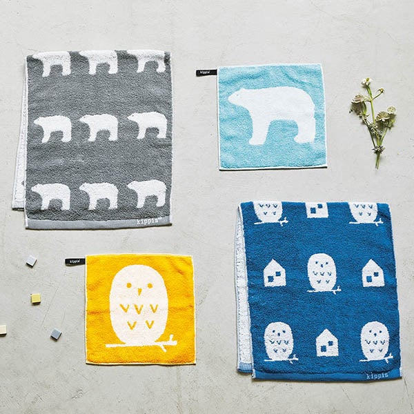 セットのタオルは4種類のなかから1枚、ランダムにお届け（デザイン、サイズのセレクトはお任せください）