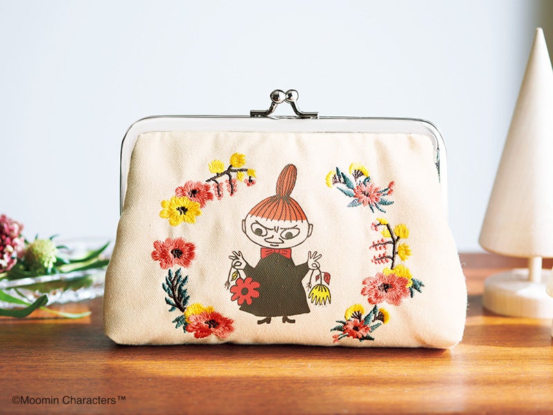ムーミン 華やかな刺しゅう入り! リトルミイがま口ポーチ 『リンネル』2023年3月号増刊付録/1140円(税込)