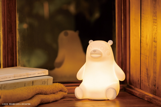 くまモン」がちょこんと座った姿に癒やされるお部屋ライトが3/24発売