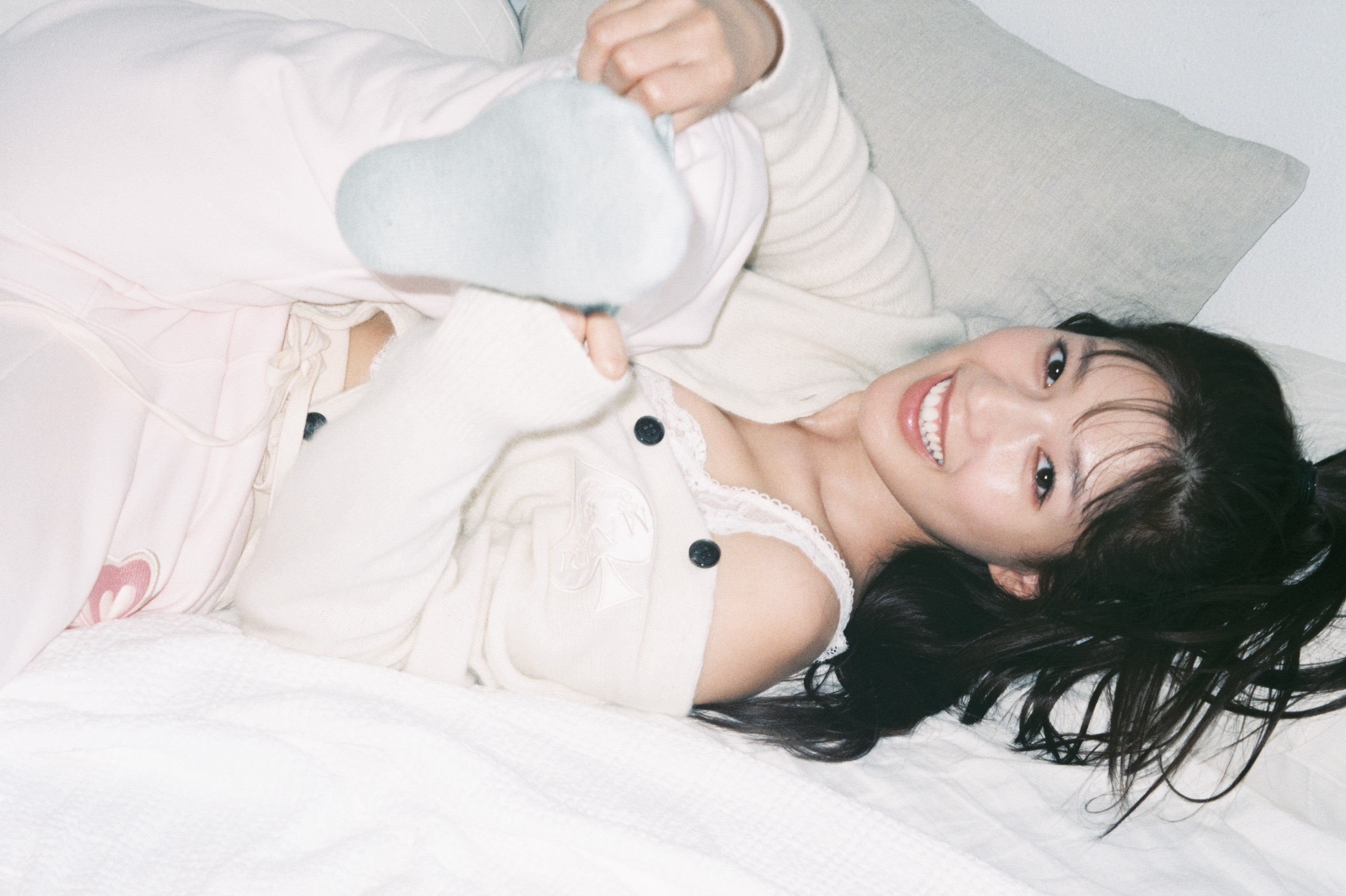 【送料無料】石井杏奈さん掲載2ページ（ポスターサイズ）#8988 5069-2123-