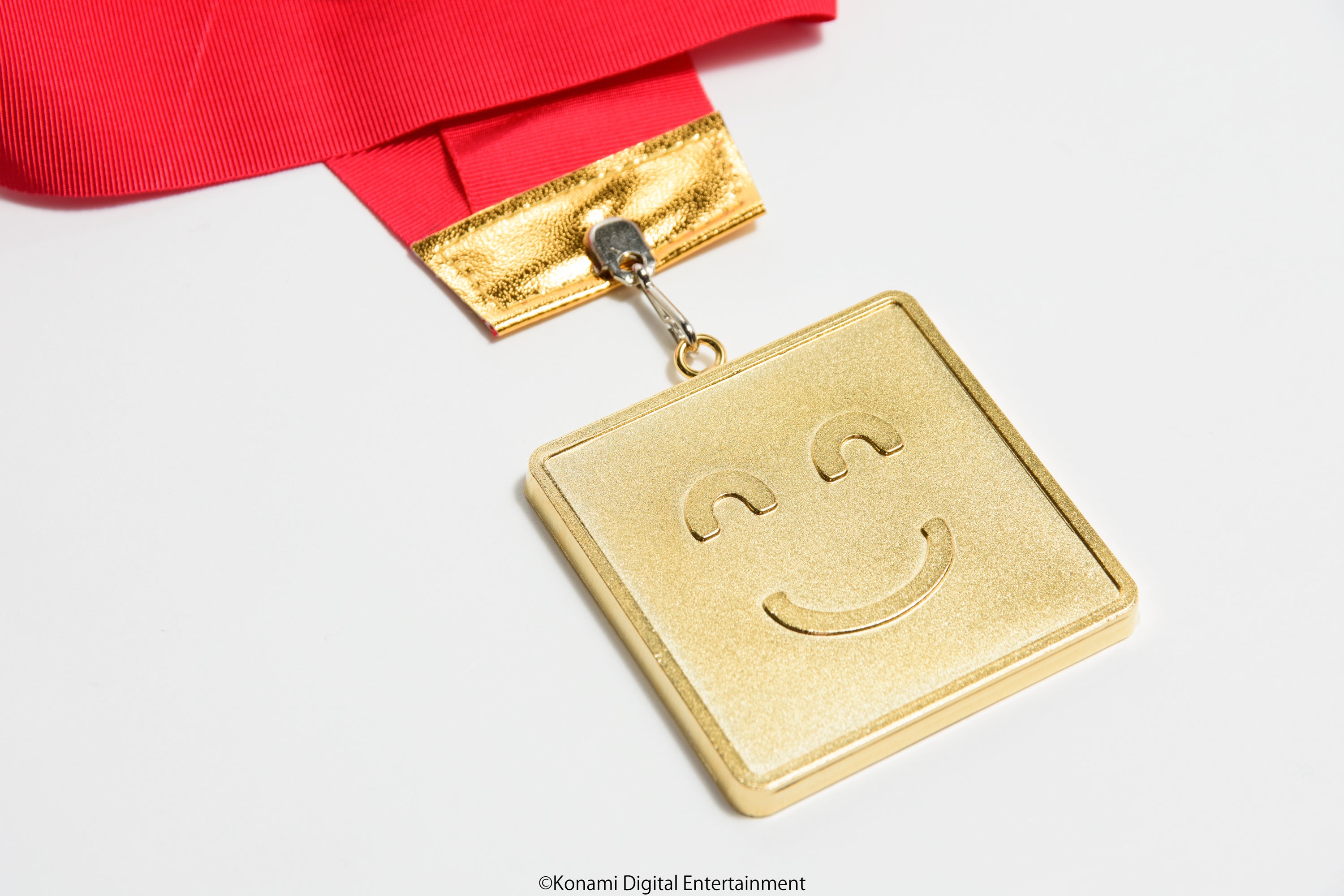 2006年度12球団ジュニアトーナメント優勝メダル