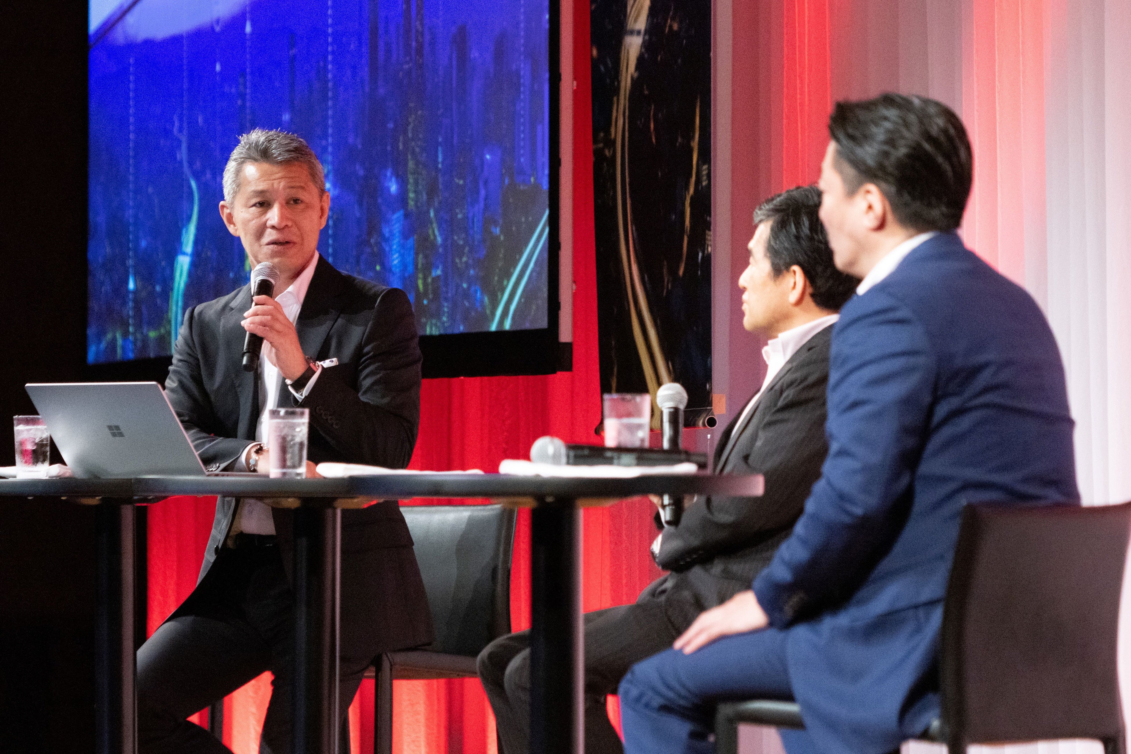 （パネルトークの様子）