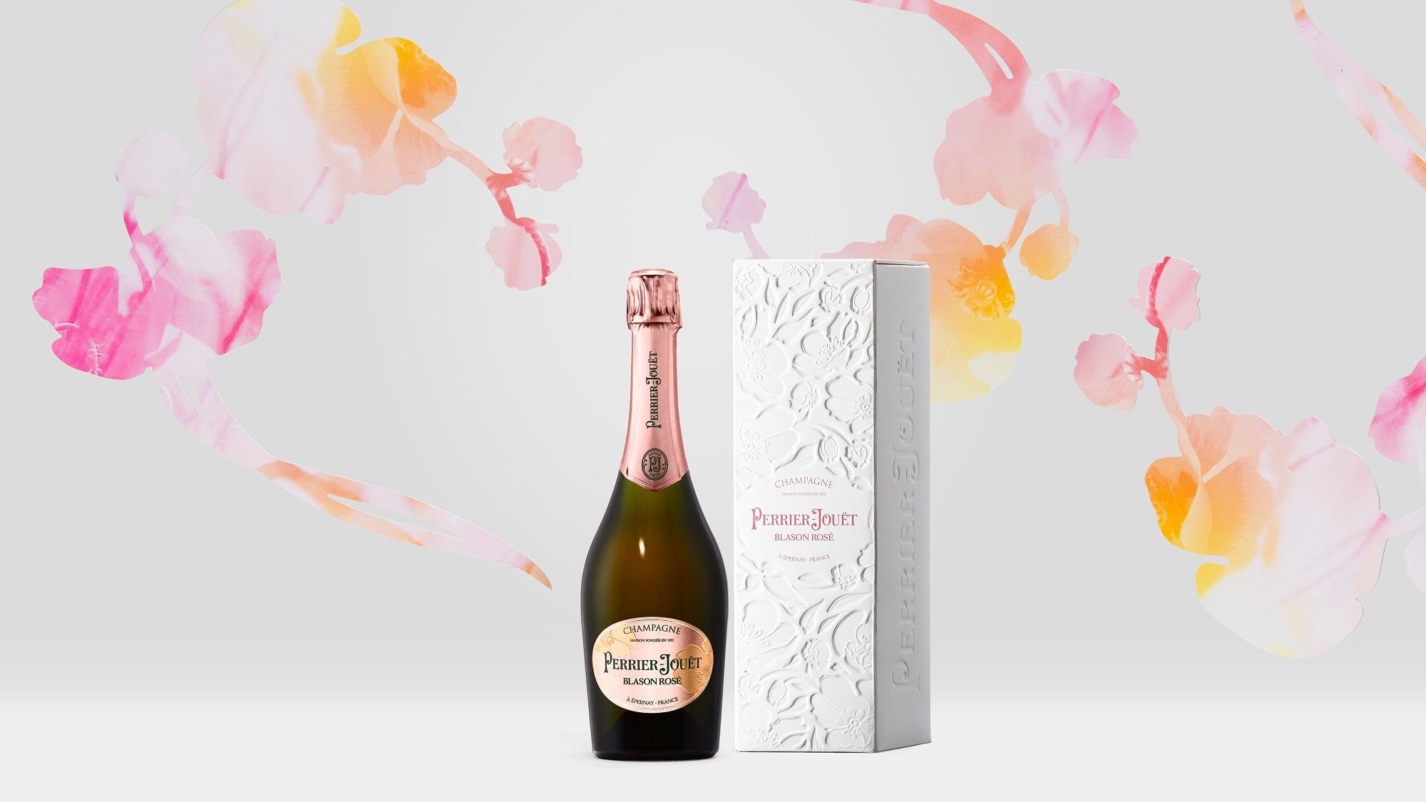 夏美れい賞はメインビジュアルのイメージから「ロゼ」をプレゼント