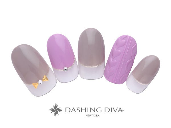 ハートを忍ばせたニットアートでキュートな遊び心を