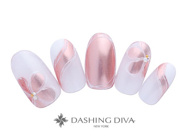 上品にまとうピンクのミラーで春のフラワーを生かして