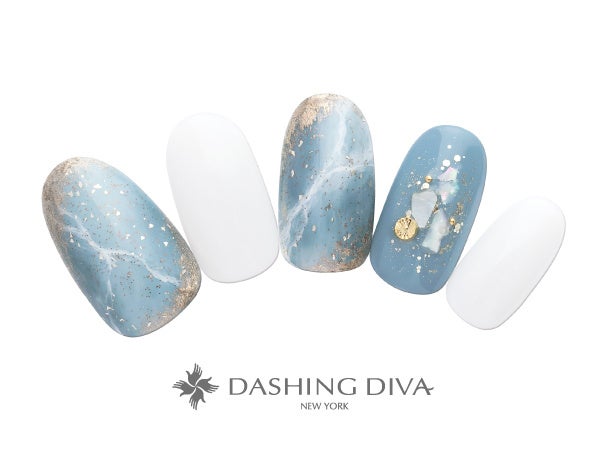 ターコイズカラーの天然石にシェルを散りばめて