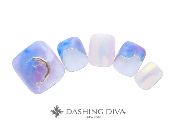 上品な存在感のムーンアートで上品な雰囲気を足元に