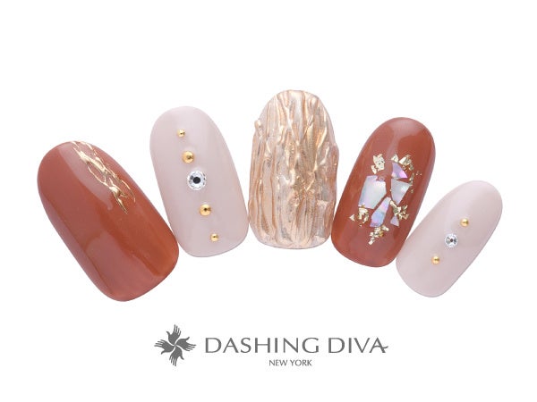 スタイリッシュなニュアンスミラーが目を惹く秋カラーモード