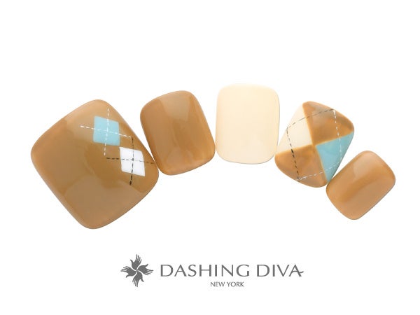 キュートなテディベアカラーにアーガイルを描いて