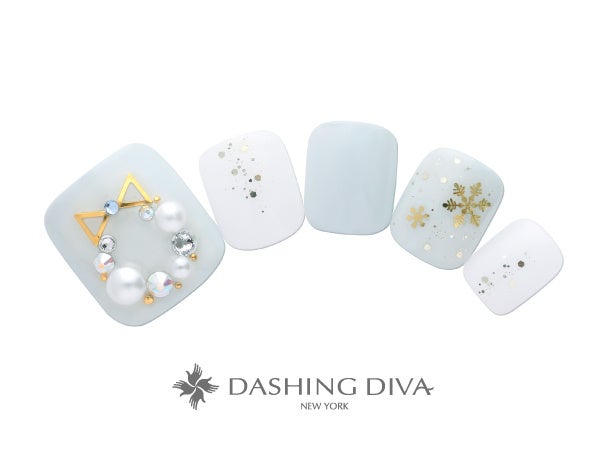 足元からホリデー気分を盛り上げるストーンリースフット