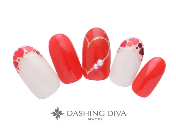 情熱のレッドで大人可愛いラメラインハート＆ホロフレンチ