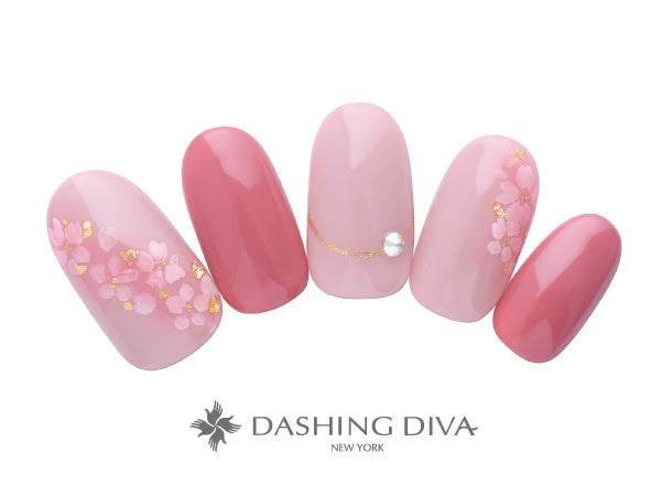 桜を斜めに入れてきっちり感と遊び心を両立したキレイデザイン