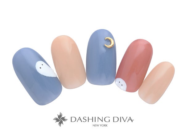 ちょこんと顔を出したオバケが可愛らしい遊び心のあるデザイン