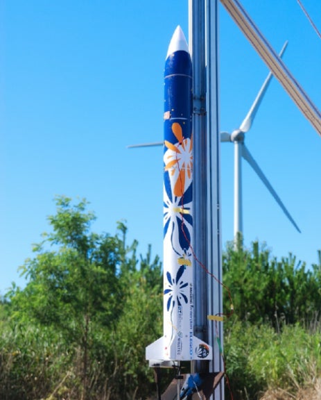 「FROM THE EARTH」が開発したロケット 写真提供:FROM THE EARTH